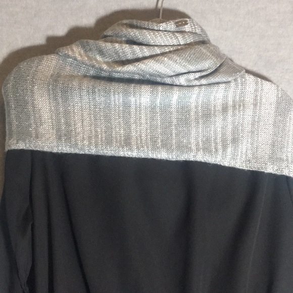 CALVIN KLEIN Buttery Soft Sweater-Knit Infinity Tiny Sequins & Metallic Threads - Picture 6 of 16